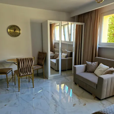 Golden Rose Apartamento Kłodzko